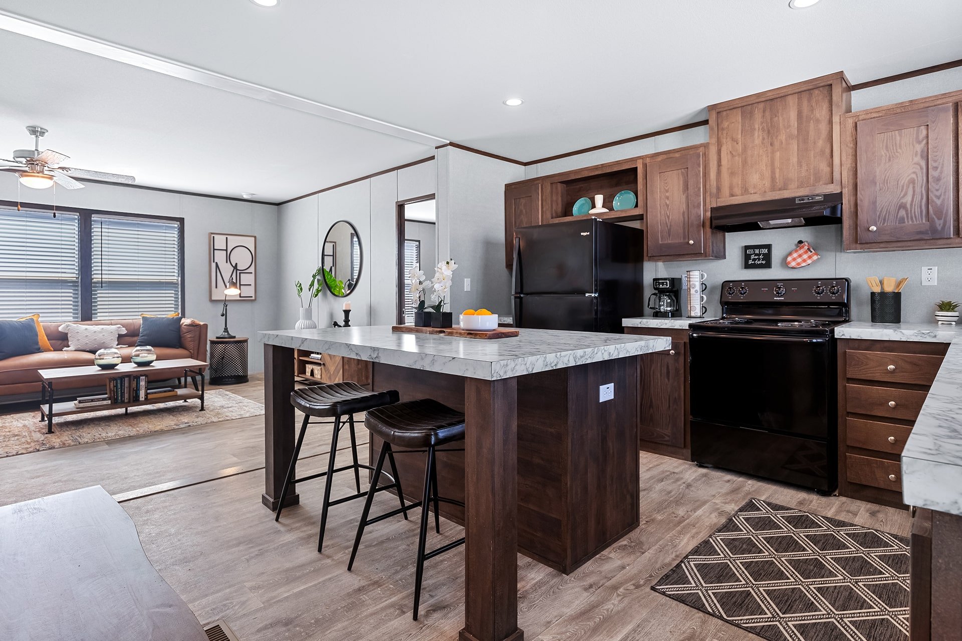 The Promotional Series / The Nassau FAC28483A — manufactured home photo 8 at Texas Home Outlet in Huffman, TX