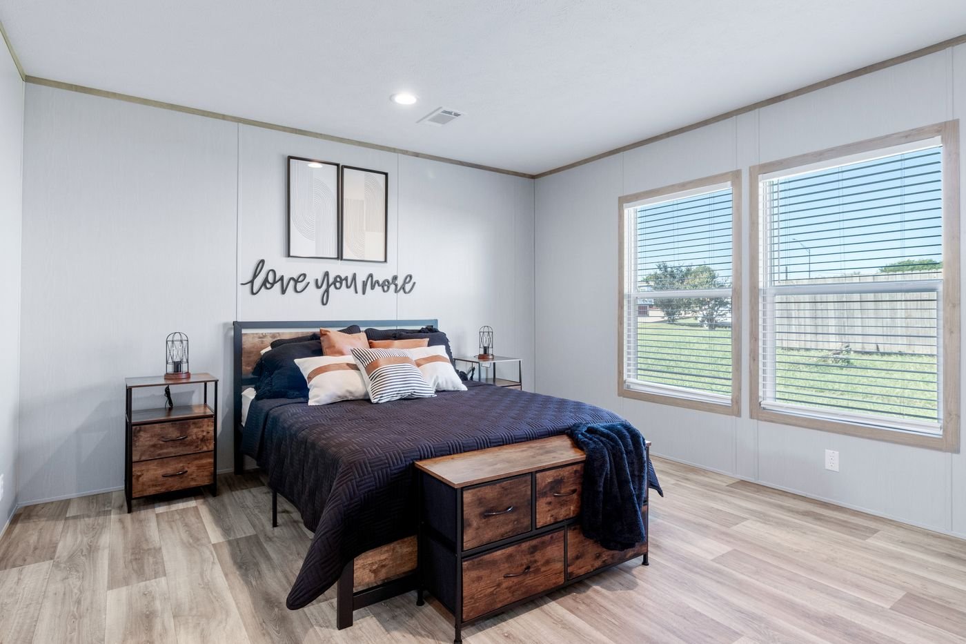 Independent / Anatolia XL SLT28683AH — manufactured home photo 6 at Texas Home Outlet in Huffman, TX