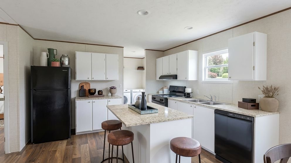 TRU Multi Section / Maple TRU28483RH — manufactured home photo 4 at Texas Home Outlet in Huffman, TX
