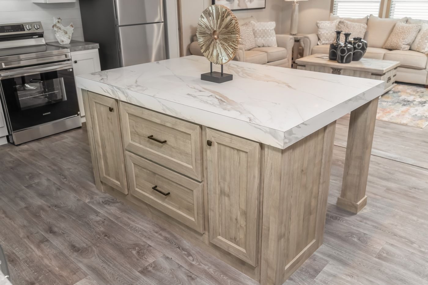 Solution / The Pt 78 SLT28563D — manufactured home photo 3 at Texas Home Outlet in Huffman, TX